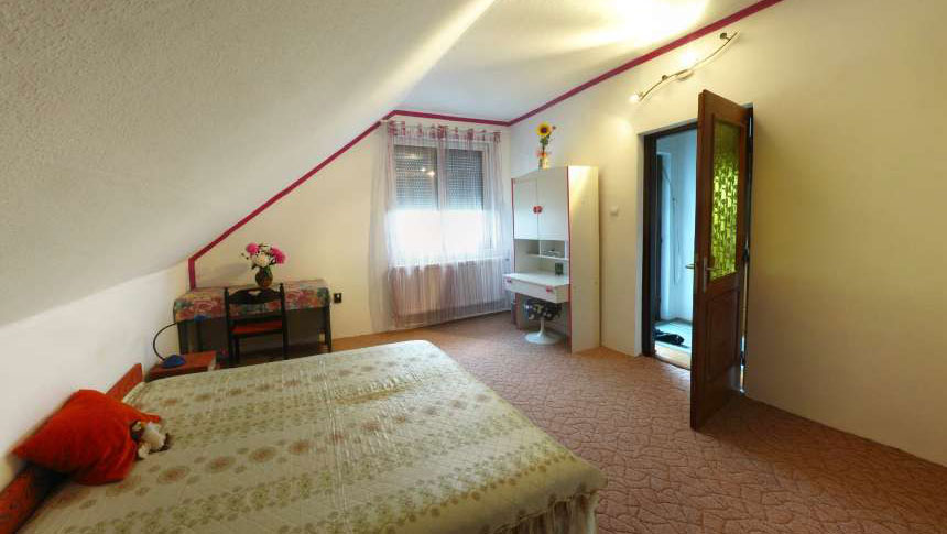 Mary Apartman